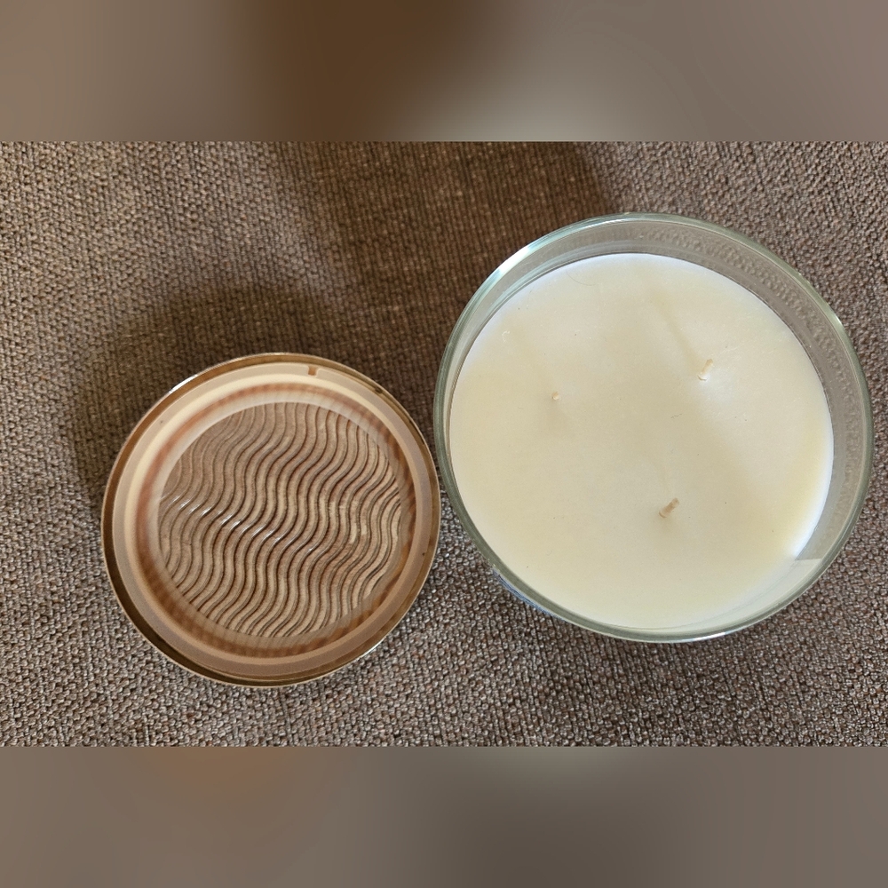 Bath & Body Works 3 wick candle Fresh Balsam - Picture 2 of 3